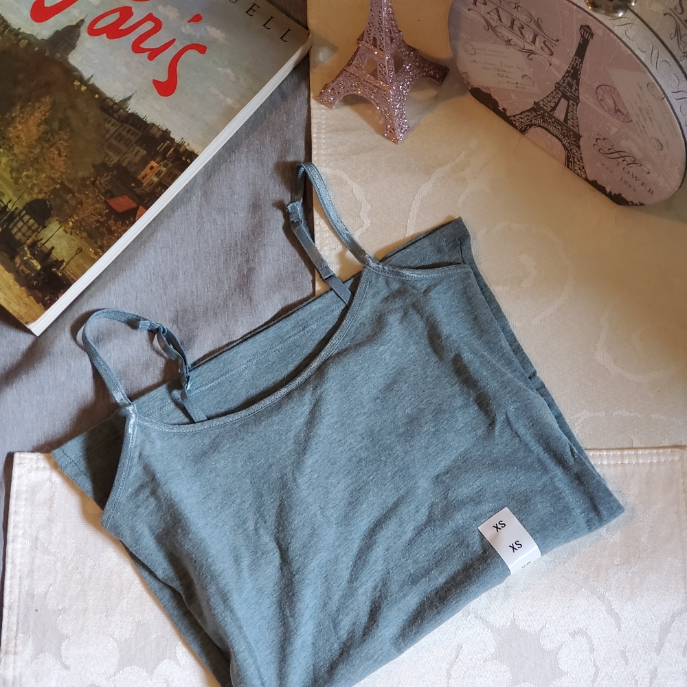 π» $3 if bundled (2 item min) SO Satin-Trim Cami - Picture 2 of 5